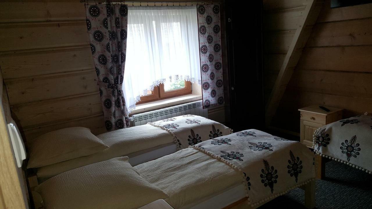 Pokoje Goscinne Pod Limbami Ciche Małe エクステリア 写真