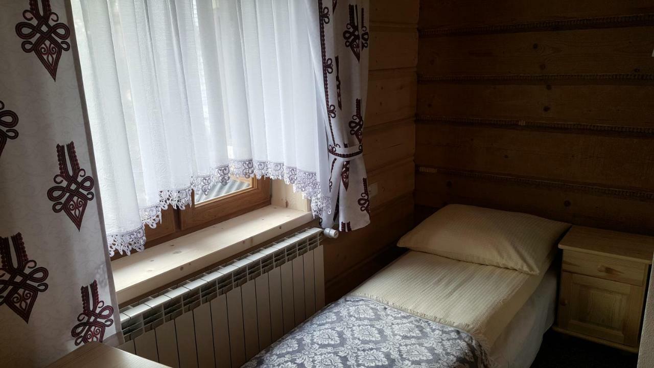 Pokoje Goscinne Pod Limbami Ciche Małe エクステリア 写真