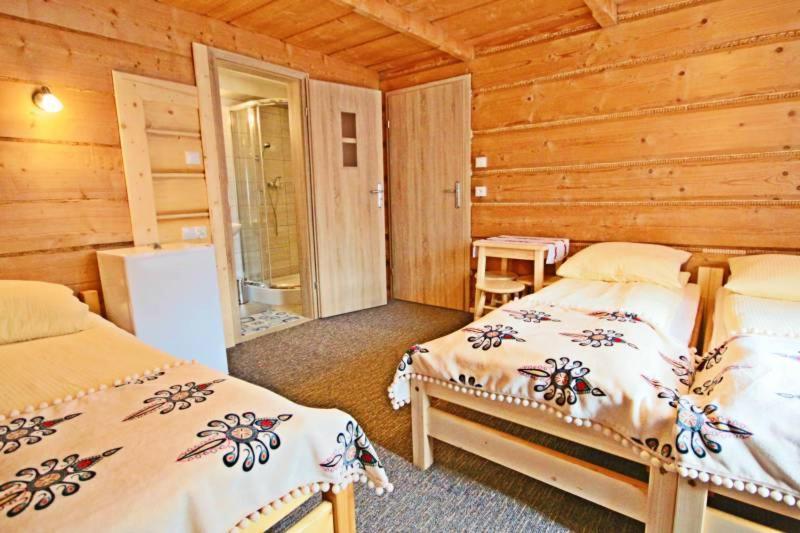 Pokoje Goscinne Pod Limbami Ciche Małe エクステリア 写真