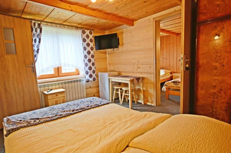 Pokoje Goscinne Pod Limbami Ciche Małe エクステリア 写真