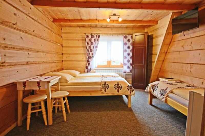 Pokoje Goscinne Pod Limbami Ciche Małe エクステリア 写真